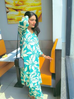 f Meherbaani – Breeze in Bloom